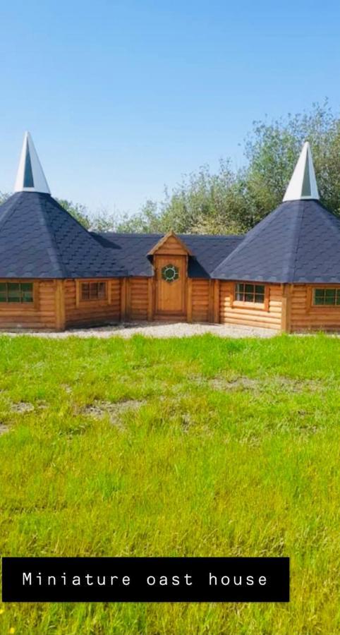 Miniature Oast House Campsite Ash (Kent)